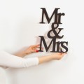 3d-napis-na-sciane-3dekoracje-mr-and-mrs-czarny.jpg