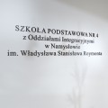 13-napisy-i-litery-na-korytarz-szkolny.jpg