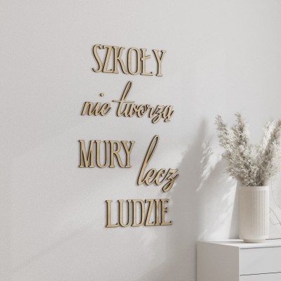 Napisy ścienne Szkoły nie tworzą mury