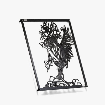 Panel ażurowy postać w drzewie