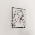 006-panel-ozdobny-3d-panel-dekoracyjny-kobieta-ozdoba-wall-art_nr3001015-drewniany-czarny-na-bialej-scianie.jpg