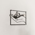 006-panel-ozdobny-3d-panel-dekoracyjny-gory-na-dloni-ozdoba-wall-art_nr3001168-drewniany-czarny-na-bialej-scianie.jpg