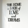 napisy-na-sciane-this-home-is-made-of-love-and-dreams-3d.jpg