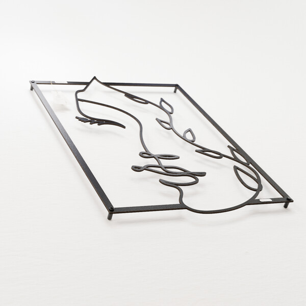 3001007 pięknie wycięte laserem Panel dekoracyjny twarz kobiety  z czarnej płyty