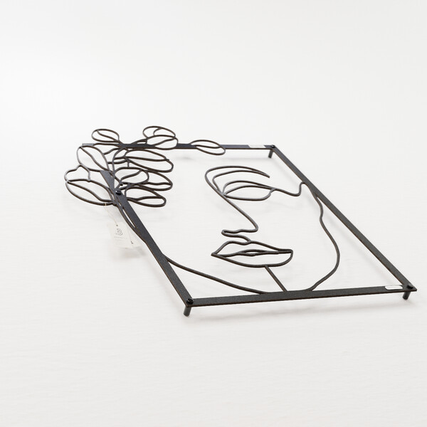 3001009 pięknie wycięte laserem Panel dekoracyjny twarz kobiety  z czarnej płyty