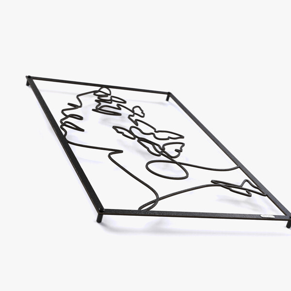 Panel dekoracyjny kobieta z motylami 3001012 z czarnej matowej płyty