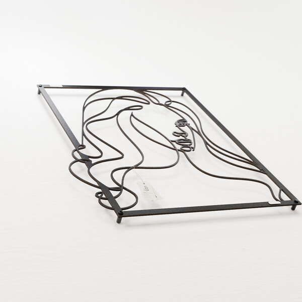 3001015 pięknie wycięte laserem Panel dekoracyjny kobieta  z czarnej płyty