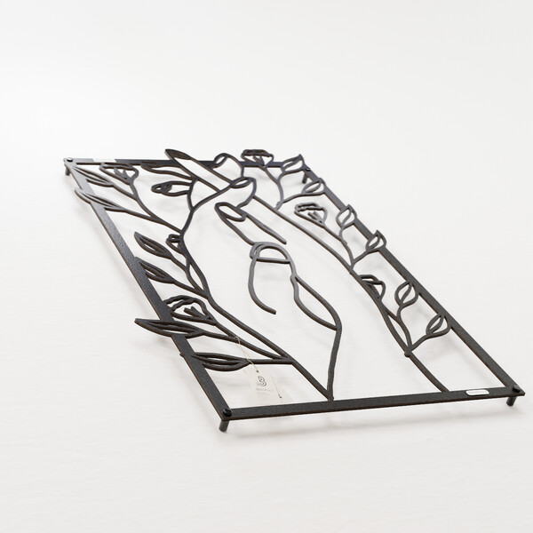 3001027 pięknie wycięte laserem Panel dekoracyjny splecione dłonie  z czarnej płyty