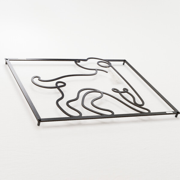 3001048 pięknie wycięte laserem Panel dekoracyjny piesek  z czarnej płyty